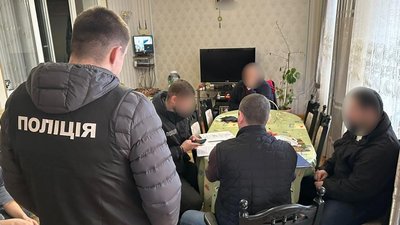 В Одесі посадовців міськради підозрюють у корупції та незаконному вивезенні за кордон чоловіків