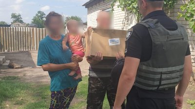 Жителі Нової Калуги на Херсонщині отримали гуманітарну допомогу