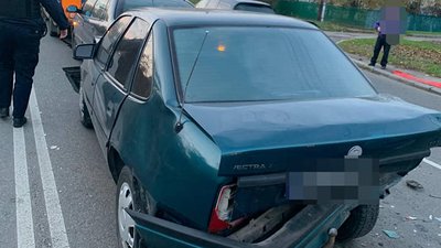 У Черкасах у ДТП втрапили одразу чотири автомобілі У Черкасах у ДТП втрапили одразу чотири автомобілі