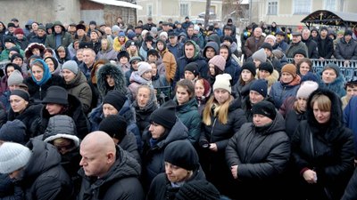 На Тернопільщині попрощалися із двома військовослужбовцями На Тернопільщині попрощалися із двома військовослужбовцями