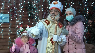 Запорізький Святий Миколай три дні поспіль особисто приймає бажання та листи Запорізький Святий Миколай три дні поспіль особисто приймає бажання та листи