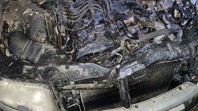 У Тернівці вогнеборці ліквідували займання в легковику