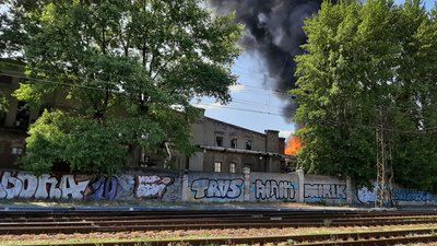 У Харкові сталася пожежа на заводі "Електромашина": фото У Харкові сталася пожежа на заводі "Електромашина": фото