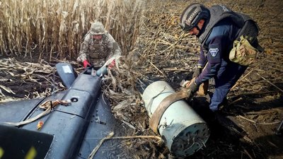 Бойову частину ракети Х-101 та дронів знешкодили на Чернігівщині