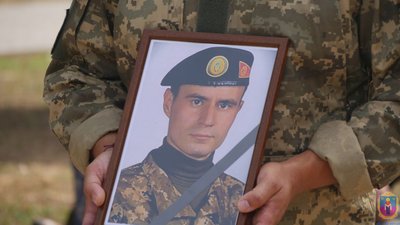 У боях за Україну загинули троє бійців з Дніпропетровщини У боях за Україну загинули троє бійців з Дніпропетровщини