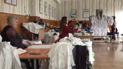 Поєднують навчання і допомогу: у черкаській школі діє волонтерський центр