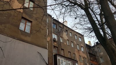 Пожежа у шестиповерхівці в центрі Харкова: вигорів дах, пошкоджені три квартири Пожежа у шестиповерхівці в центрі Харкова: вигорів дах, пошкоджені три квартири
