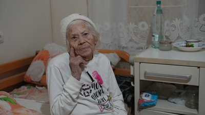 Херсон, літня жінка, пенсіонерка