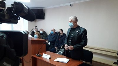 Не з'явився адвокат: суд у Сумах відклав засідання у справі лебединського мера проти міської ради