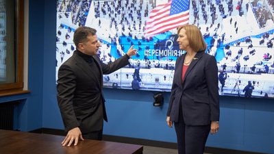 Зеленський запросив Байдена до Києва. Хто ще привітав президента США