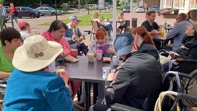 "Свій кухлик": черкасці долучились до екоакції "Свій кухлик": черкасці долучились до екоакції