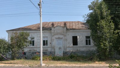 Багатоповерхівка на місці черкаського сторічного особняка по Байди Вишневецького 2 Багатоповерхівка на місці черкаського сторічного особняка по Байди Вишневецького 2