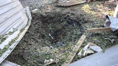 РФ атакувала південь Одещини дронами: пошкоджено будинки та вантажівку РФ атакувала південь Одещини дронами: пошкоджено будинки та вантажівку