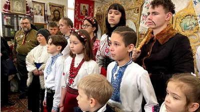 У Черкасах пластуни показали холодноярський різдвяний вертеп У Черкасах пластуни показали холодноярський різдвяний вертеп