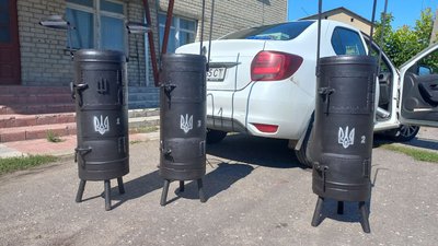 "Кабанчики" на передову: волонтер із Вінниччини виготовляє буржуйки для ЗСУ "Кабанчики" на передову: волонтер із Вінниччини виготовляє буржуйки для ЗСУ