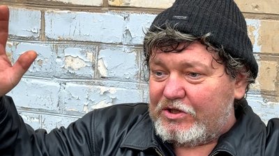 53-річний Валерій пішки вийшов з міста Костянтинівка