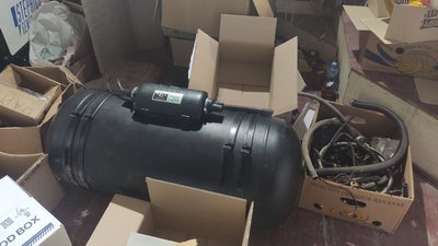 У громаді на Тернопільщині щотижня відправляють допомогу на передову У громаді на Тернопільщині щотижня відправляють допомогу на передову