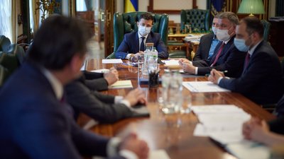 Зеленський доручив підготувати рішення про припинення авіасполучення між Україною та Білоруссю