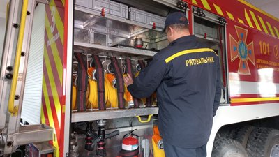 "Це моє покликання": історія рятувальника Олексія Зубка, який переїхав у Полтаву через війну