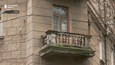 "Ніхто ними не займається": чому в Одесі продовжують падати балкони історичних будинків "Ніхто ними не займається": чому в Одесі продовжують падати балкони історичних будинків