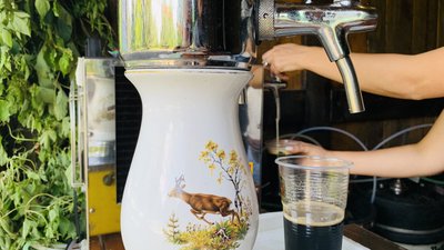 15 крафтових пивоварень краю представляють продукцію на фестивалі в Мукачеві 15 крафтових пивоварень краю представляють продукцію на фестивалі в Мукачеві