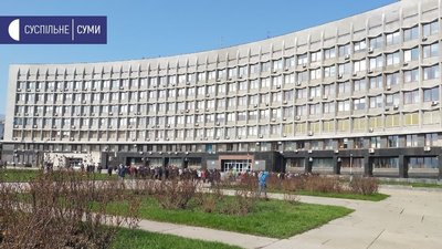 Підприємці Центрального ринку Сум протестували проти закриття своїх робочих місць Підприємці Центрального ринку Сум протестували проти закриття своїх робочих місць