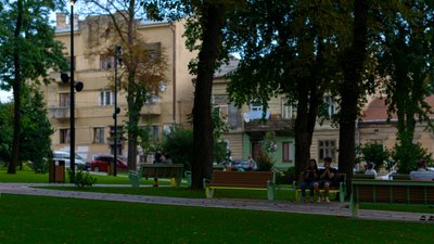 У Чернівцях оновили сквер на вулиці Кордуби У Чернівцях оновили сквер на вулиці Кордуби
