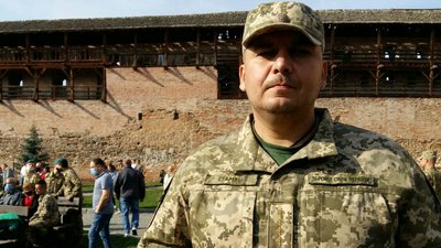 Військові, медики та волонтери: кому в Луцьку вручили орден "Народного героя України" Військові, медики та волонтери: кому в Луцьку вручили орден "Народного героя України"