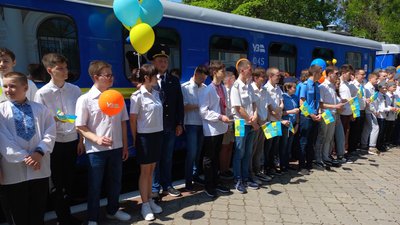 У Дніпрі після півторарічної перерви через повномасштабну війну запрацювала дитяча залізниця У Дніпрі після півторарічної перерви через повномасштабну війну запрацювала дитяча залізниця