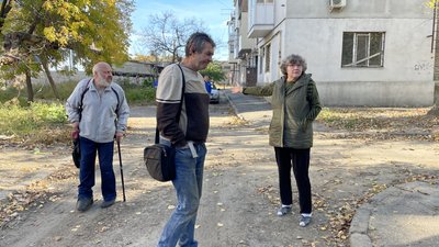 П'ятий місяць без електрики: мешканці п'яти багатоповерхівок у Херсоні П'ятий місяць без електрики: мешканці п'яти багатоповерхівок у Херсоні