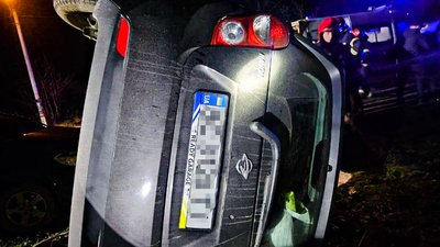 Перекинуте авто після ДТП