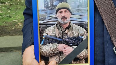 Повномасштабне вторгнення російських військ. У Миколаєві вшанували пам'ять загиблих Повномасштабне вторгнення російських військ. У Миколаєві вшанували пам'ять загиблих