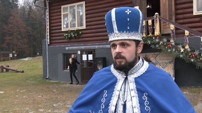 Писали про здоров’я, про щастя. Як працює "Маєток Святого Миколая" у Карпатах під час карантину Писали про здоров’я, про щастя. Як працює "Маєток Святого Миколая" у Карпатах під час карантину