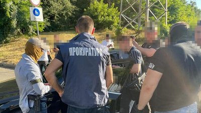 На Львівщині викрили канал легалізації громадян РФ в Україні
