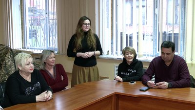 У Рівному благодійники передали підрозділу добровольців нову військову форму У Рівному благодійники передали підрозділу добровольців нову військову форму