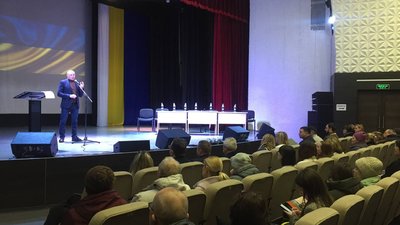 Меморіальне кладовище в Черкасах: обговорили проєкти надгробків захисникам