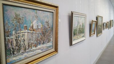 У Маріуполі російські окупанти розграбували галерею Куїнджі. Як вона зараз виглядає
