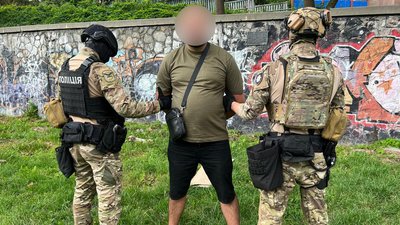 Водієві, що перешкоджав руху "швидкої" в Києві, загрожує ув'язнення за хуліганство