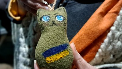 Навчають української мови, допомагають армії та переселенцям. Бібліотека в Дніпрі працює як волонтерський осередок Навчають української мови, допомагають армії та переселенцям. Бібліотека в Дніпрі працює як волонтерський осередок