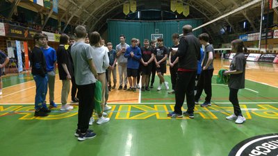 Школярі Івано-Франківської громади змагалися на турнірі "Надія нації" Школярі Івано-Франківської громади змагалися на турнірі "Надія нації"