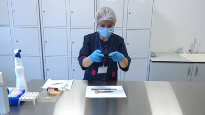 Відбитки пальців та фальшиві гроші. Як працюють франківські експерти-криміналісти Відбитки пальців та фальшиві гроші. Як працюють франківські експерти-криміналісти