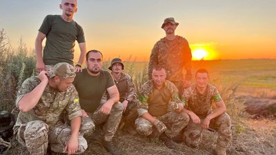 Дмитро Марчук спільно з побратимами під час служби на Херсонщині, літо 2023. Фото: Дмитро Марчук