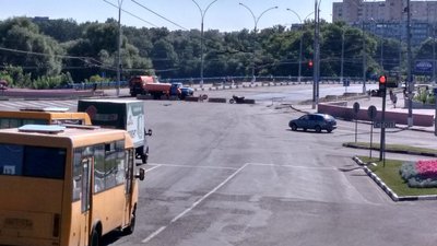 Перекриття Харківської в Сумах: де ускладнений рух транспорту Перекриття Харківської в Сумах: де ускладнений рух транспорту