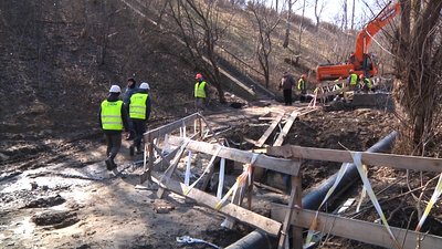 У Житомирі завершили монтажні роботи на дюкерному переході по вулиці Троянівська