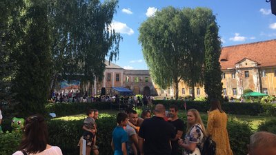 На Волині на один день відкрили для туристів Олицький замок та його підземелля