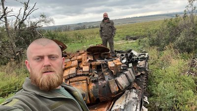 "Доводилось евакуюватися з палаючого танка". Історія військовослужбовця з Тернопільщини "Доводилось евакуюватися з палаючого танка". Історія військовослужбовця з Тернопільщини