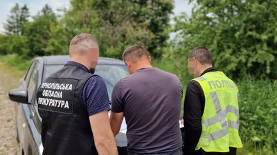 Затримання підозрюваного в незаконній вирубці лісу, Тернопільщина