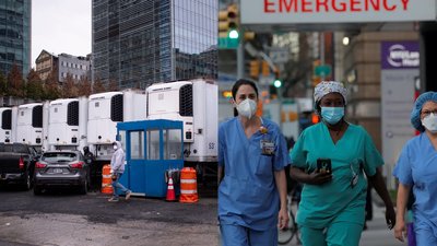 У США дозволили вакцинованим людям не носити маски на вулиці