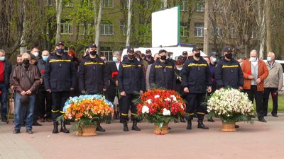 У Миколаєві вшанували пам'ять ліквідаторів аварії на ЧАЕС У Миколаєві вшанували пам'ять ліквідаторів аварії на ЧАЕС