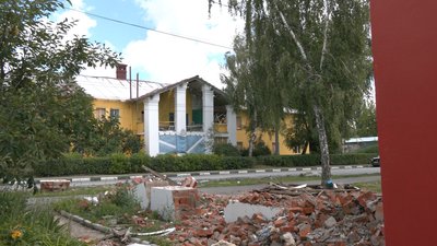 В Основ'янському районі Харкова відновлюють вікна та дахи в будинках
